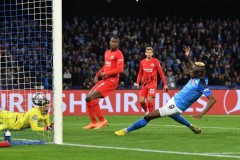 伯纳乌球场传奇：皇马经典对决与欧洲冠军联赛辉煌时刻